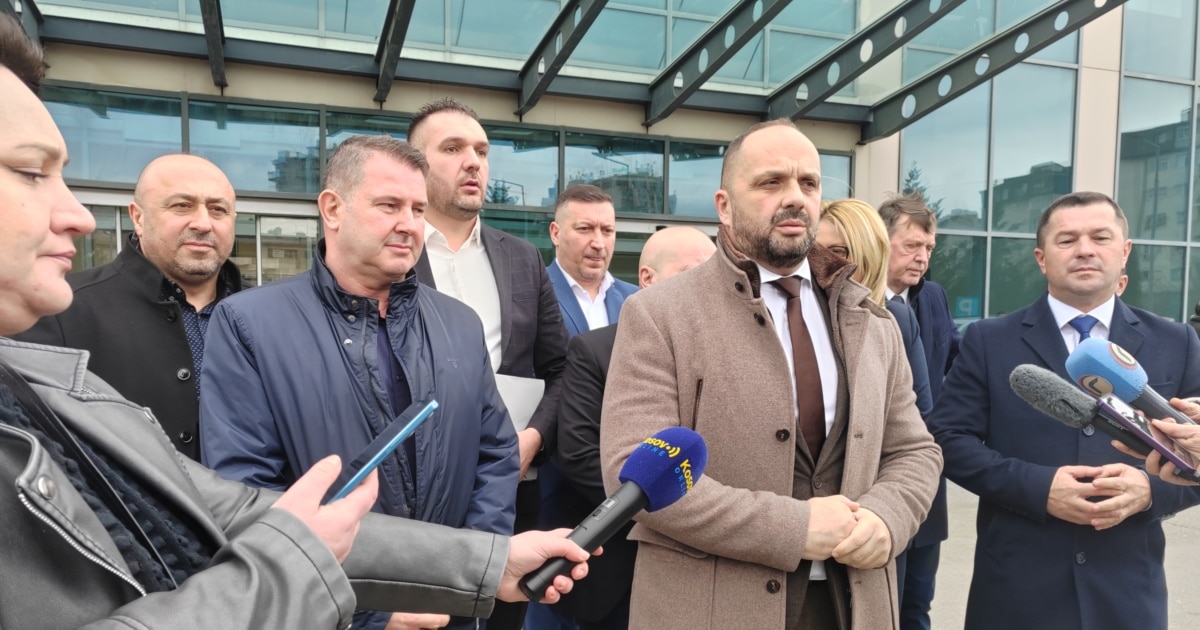 Kryetarët serbë  Në takim me ministrin Krasniqi nuk u diskutua për integrimin