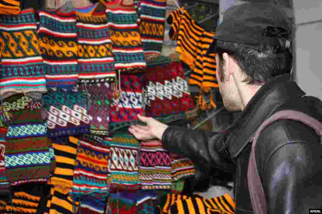 Мӯди нав: Ҷӯроби бадахшӣ #7