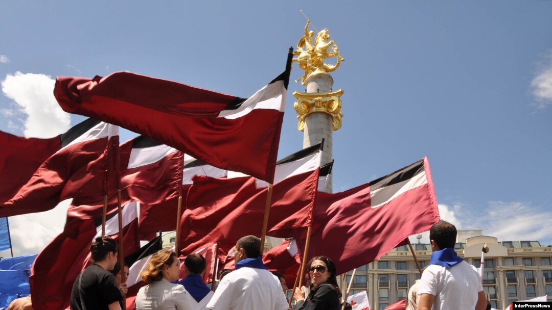 Акция «Грузинской мечты» на площади Свободы в Тбилиси. 27 мая 2012