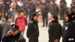 На улице, очищенной от протестующих, 20 февраля 2011