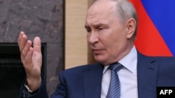 Відповідаючи на запитання під час пресконференції на полях саміту ШОС 1 вересня в Бішкеку, Путін заявив: «Ми знайдемо, як відповісти»