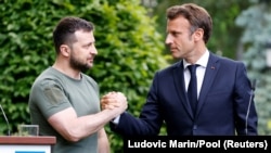 Presidenti ukrainas, Volodymyr Zelensky dhe presidenti francez, Emmanuel Macron. 16 qershor 2022.