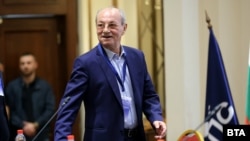 Ахмед Доган по време на учредителното събрание на АПС в събота, 15 ноември 2025 г.