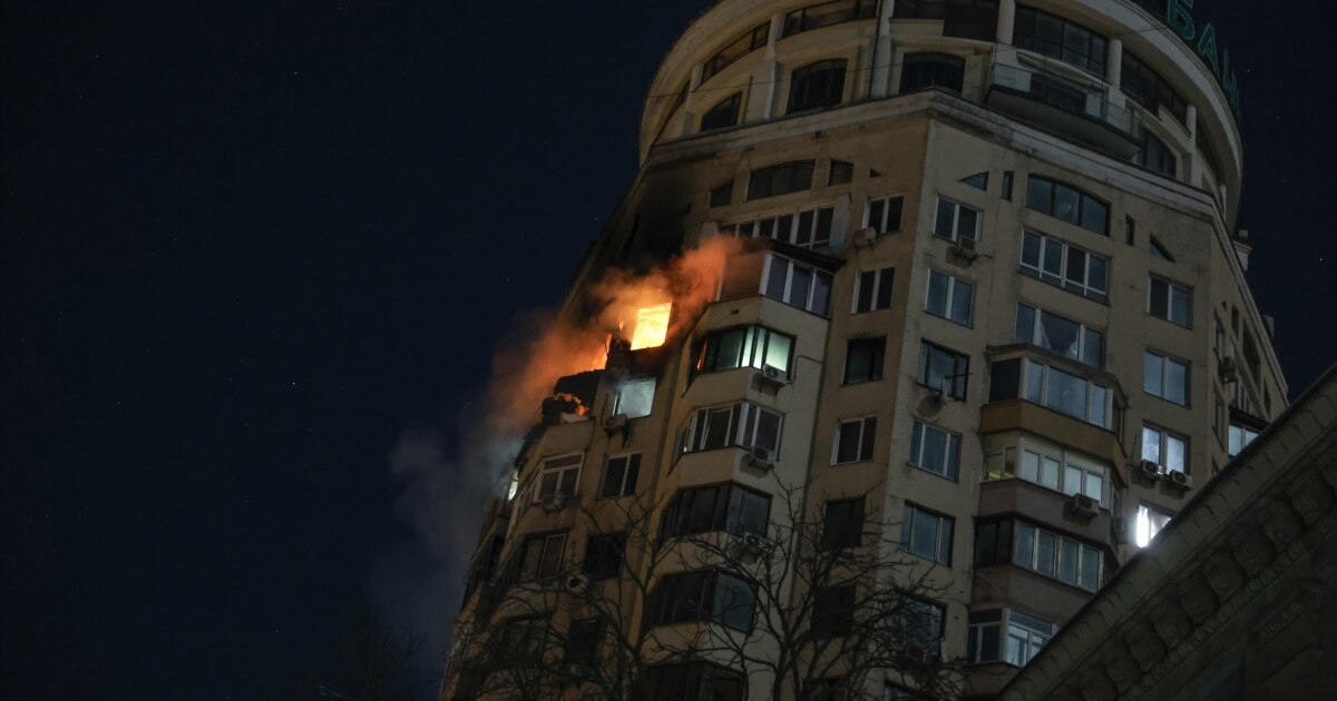 У Києві 1170 будинків залишилися без тепла через російський удар