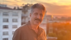 یادبود قربانیان حملات شیمیایی در گفتوگو با برهان احمدی مستندساز یادبود قربانیان حملات شیمیایی در گفتوگو با برهان احمدی مستندساز