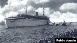 Wilhelm Gustloff — пассажирский лайнер, принадлежавший организации KdF, назван в честь убитого нацисткого партийного лидера Вильгельма Густлоффа