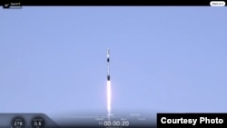 «Наноспутник» SpaceX ракетасынын борту менен орбитага көтөрүлдү.