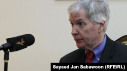 Посол США Райан Крокер - во время интервью RFE/RL в Кабуле, 6 февраля 2012 г. 