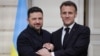 Președintele ucrainean Volodimir Zelenski și cel francez, Emmanuel Macron, într-o fotografie de arhivă. 