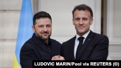 Президенти України і Франції Володимир Зеленський та Емманюель Макрон, архівне фото