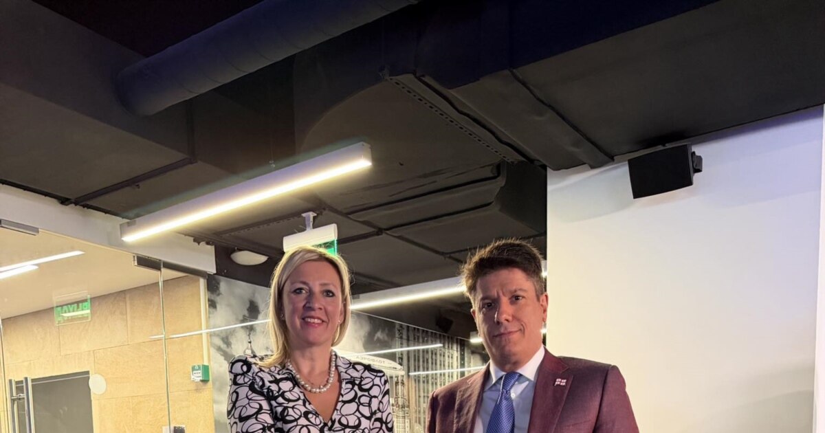 პრორუსული პარტიის ლიდერი ფიფია ამბობს, რომ მარია ზახაროვას ესაუბრა „ჟენევის ფორმატის“ „მინსკის ფორმატით“ ჩანაცვლებაზე