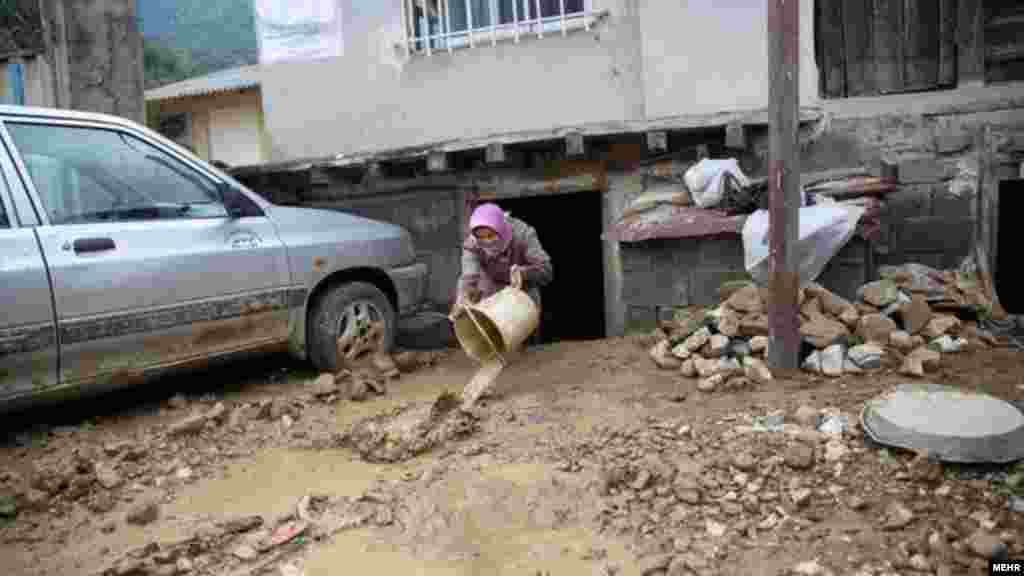 Albruz əyaləyi, Kərəc şəhəri yaxınlığı. 20 iyul 2015