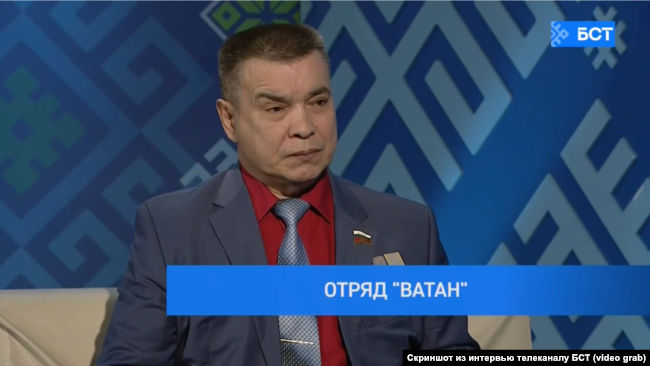 Ramil Ulmasbaev jep një intervistë për kanalin televiziv BST. Pamje e ekranit nga videoja.