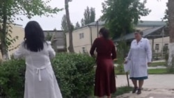 Мудир барои ҷалби иҷбории омӯзгорон ба шанбегӣ аз мақом барканор шуд