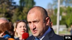 претседателот на Бугарија Румен Радев