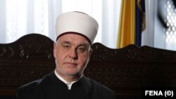 Reis-l-ulema Islamske zajednice (IZ) u Bosni i Hercegovini Husein efendija Kavazović.