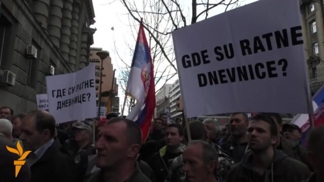 Srpski veterani lome prste,zglobove,čavlima probijaju šake iz protesta prema Vučiću - Page 2 B631a61d-df4b-4f55-a867-ba35453cc867_tv_w640_r1