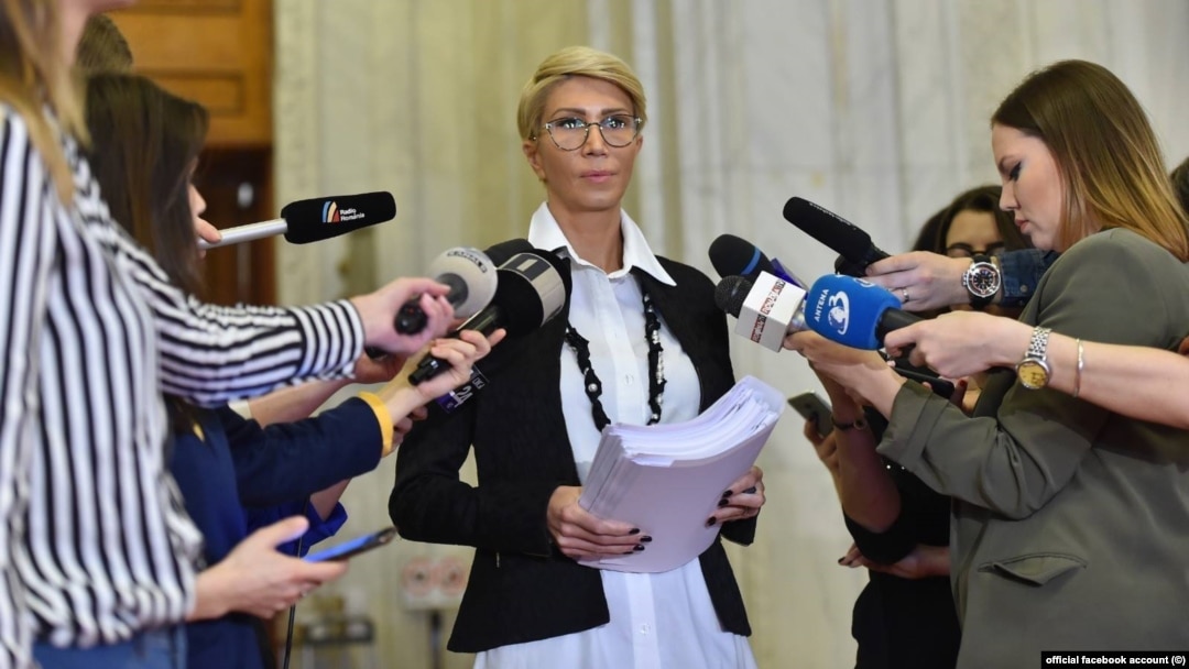 Raluca Turcan este susținută de PNL, USR și PMP, în încercarea opoziției de a obține al treilea post în ierarhia statului