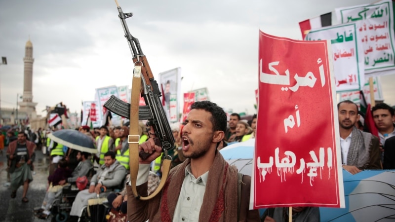 «سه حمله موفق» آمریکا به مواضعی در یمن؛ سخنگوی حوثی‌ها: از ایران دستور نمی‌گیریم