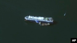 تصویر ماهواره‌ای از کشتی گلکسی لیدر شاخۀ نظامی حوثی‌ها مسئولیت ربودن آن را برعهده گرفت