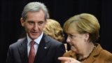 Premierul Iurie Leancă alături de Angela Merkel, cancelarul Germaniei, la Vilnius