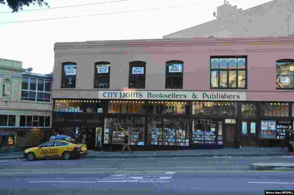 City Lights Booksellers la San Francisco