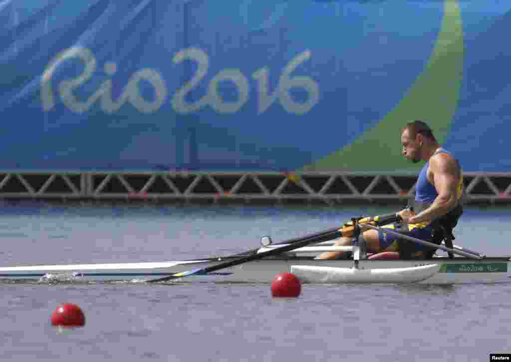 Роман Полянський, золотий призер Літніх Паралімпійських Ігор 2016 із академічного веслування