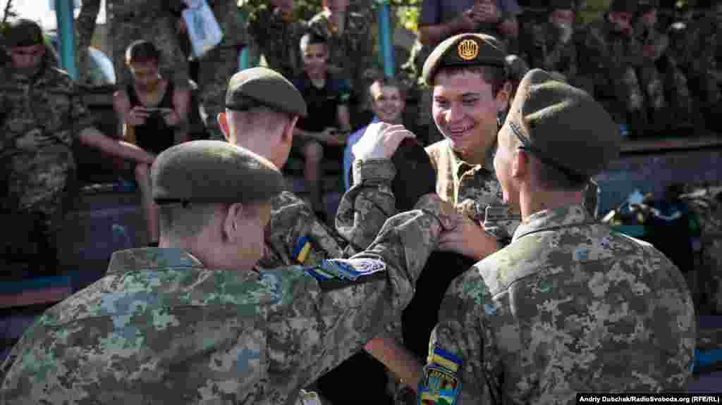 Всіх переможців нагородили грамотами, медалями та кубками. Та головна нагорода для ліцеїстів &ndash; це підтримка та повага друзів, адже саме так хлопці&nbsp;здружуються, і саме так виникає братерство на все життя