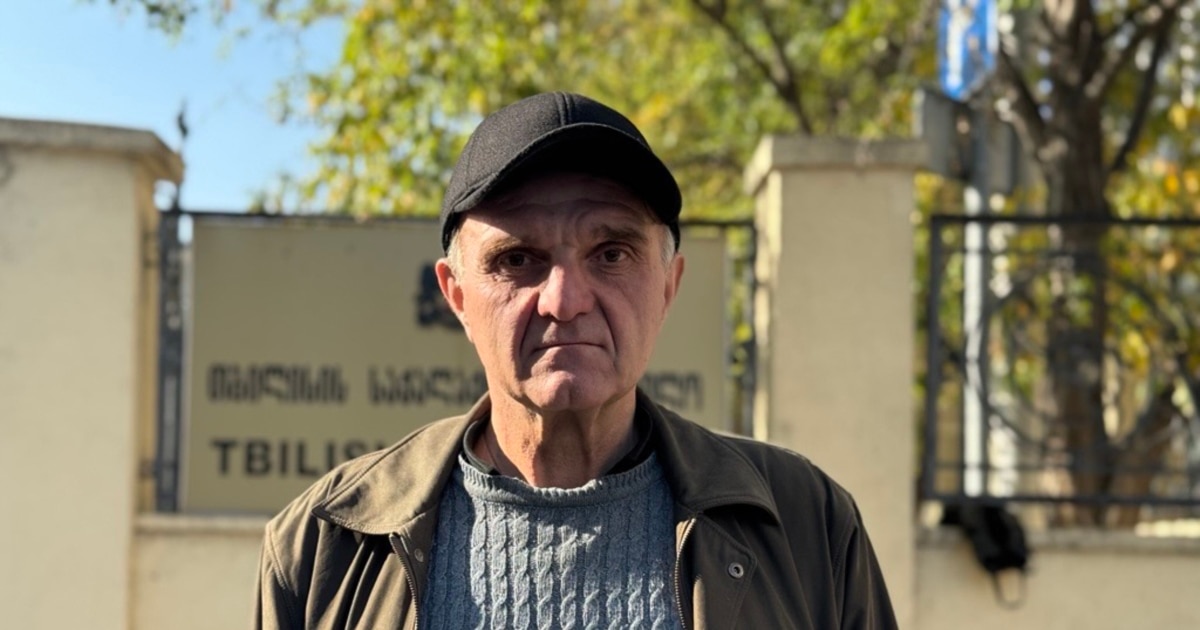 პენსიონერი იოსებ ხეოშვილი გზის გადაკეტვის საბაბით 5 ათასი ლარით დააჯარიმეს