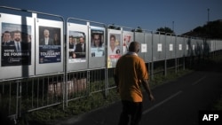 Francezii sunt chemați la urne pentru a doua oară în aceeași lună, la parlamentarele convocate de președintele Macron pentru 30 iunie, după ce au votat la europarlamentarele de la începutul lunii preponderent cu adversarii de extremă dreapta ai președintelui. 