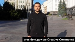 Президент Володимир Зеленський під час запису відеозвернення, в якому він заявив, що Росія боїться надання Україні ракет Tomahawk. Київ, 12 жовтня 2025 року 