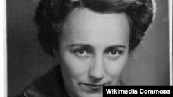 Scriitoarea Anne Desclos (pseudonime: Pauline Réage et Dominique Aury)