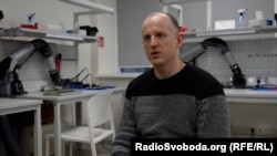 «Те, що ще недавно вважалося суто чоловічими професіями, сьогодні стає доступним для жінок. На сьогодні понад 30% наших студентів – жінки», – керівник KSE ProfTech Сергій Савицький