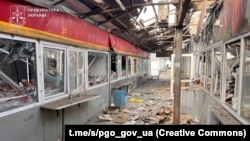 В ОВА повідомили, що загиблі – три жінки і двоє чоловіків. Серед поранених – дівчинка 14 років, її стан медики оцінюють як тяжкий (фото ОГП)