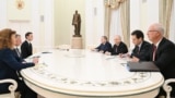 Delegațiile conduse de președintele rus Putin și de trimisul special al SUA, Steve Witkoff, au discutat aproape cinci ore la Moscova, pe 2 decembrie 2025.