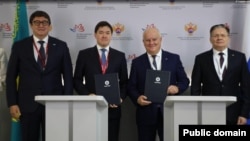 Қазақстандағы атом станциясын жобалау және салу туралы келісімшартқа қол қою рәсімі. Владивосток, 2 қыркүйек 2026 жыл.