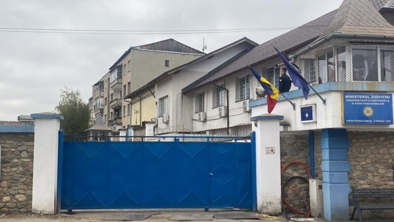 Ce face un deținut când găsește parola sistemului informatic al penitenciarelor: filme pentru adulți la liber și bani pentru colegi