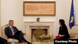 Presidentja e Kosovës Atifete Jahjaga dhe kryeministri Hashim Thaçi, foto nga arkivi