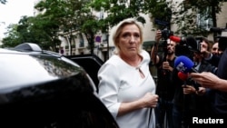 Marine Le Pen Párizsban 2024. július 1-jén