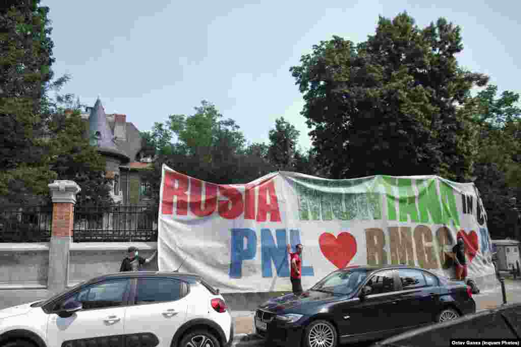 Rosia Montana protest, protesters with banners at PNL, Bucharest 29.06.2021