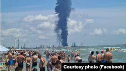 Gust dim iznad rafinerije Petromidija (2. juli 2021.)