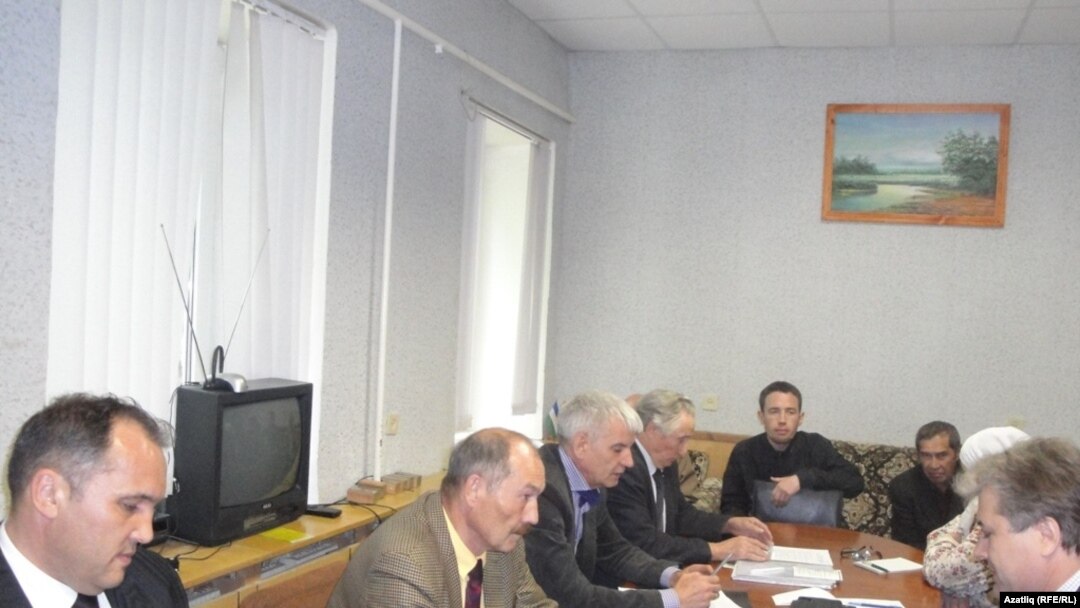 Татар җәмәгатьчелек оешмалары вәкилләре халык фронтына керү мәсьәләсен тикшерә