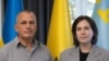 Фрілансер та колишній в'язень Кремля Владислав Єсипенко та представник президента України в АРК Ольга Куришко
