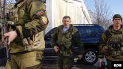 Ватажок угруповання «ДНР» Олександр Захарченко (посередині). Донецьк, 15 січня 2015 року