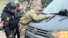15 жовтня у Тернополі затримано 6 військовослужбовців. Сімом оголошено підозру у вчиненні майнових і насильницьких злочинів