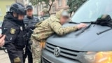 15 жовтня у Тернополі затримано 6 військовослужбовців. Сімом оголошено підозру у вчиненні майнових і насильницьких злочинів