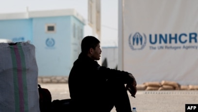 توقف فعالیت UNHCR در مراکز عودت کننده ها؛ علت آن ممنوعیت بر کار زنان است