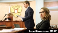 Ксения Собчак и Илья Новиков в Верховном суде.