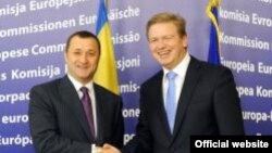 Vlad Filat și comisarul european Ștefan Fule ieri la Bruxelles