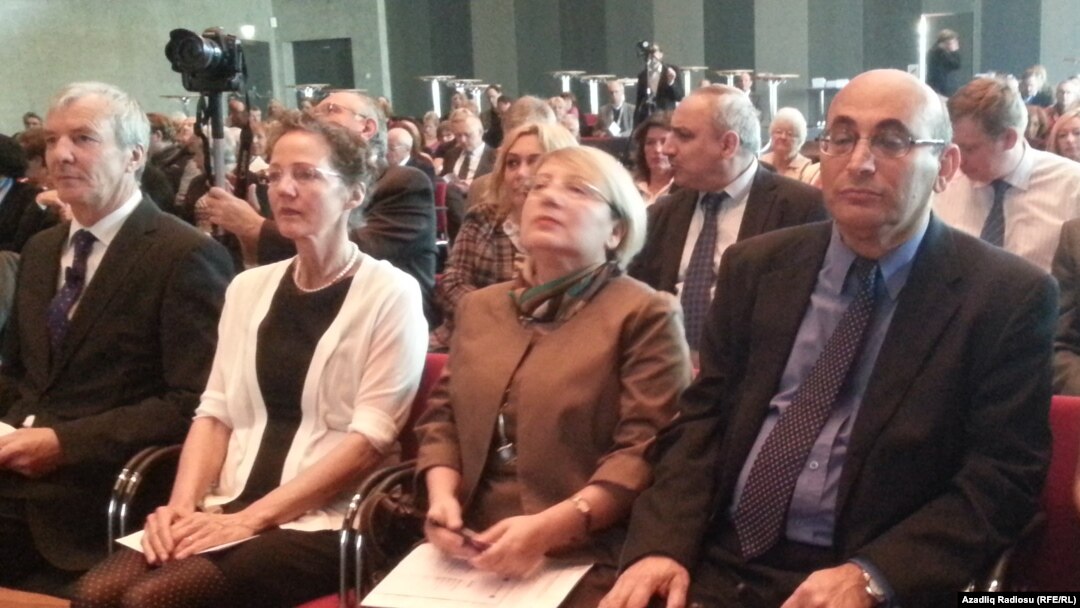Leyla Yunus Almaniyada İnsan haqları mükafatının təqdim olunması mərasimində